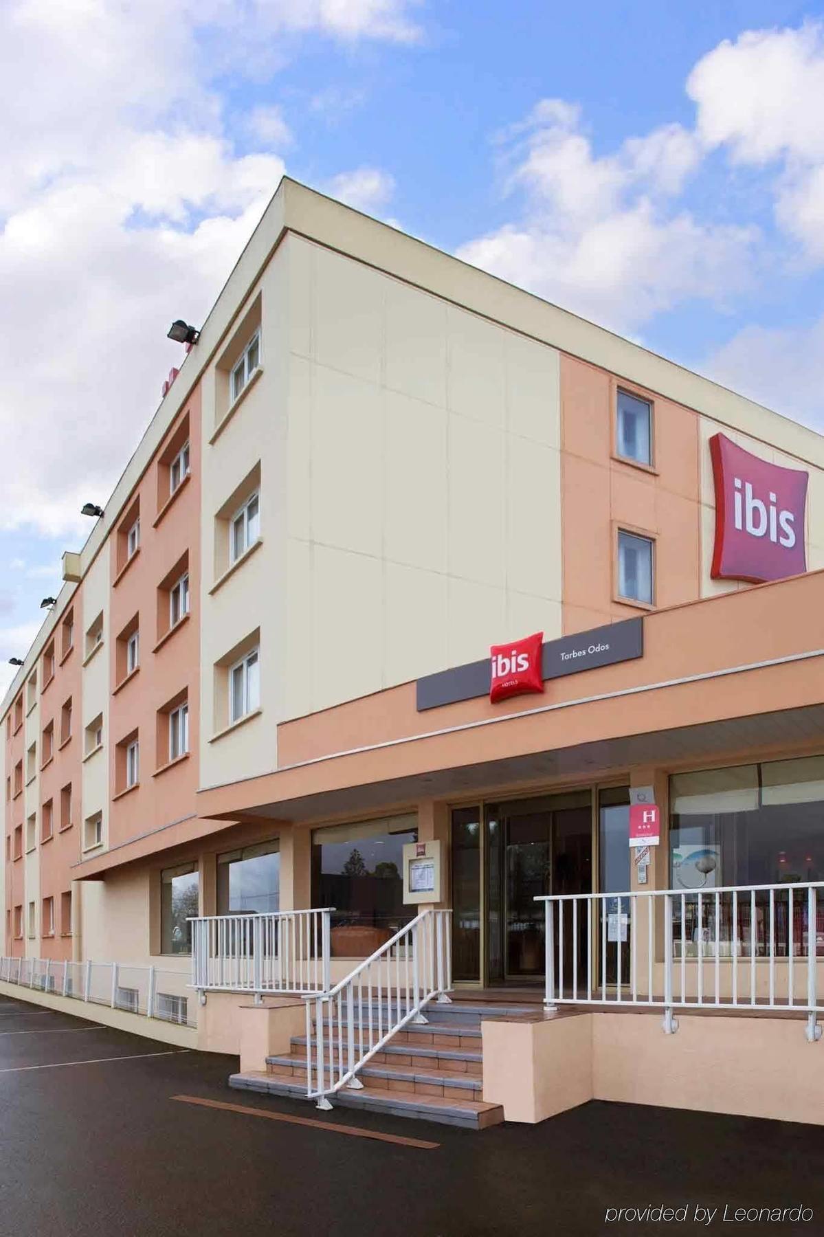Ibis Tarbes Odos Hotel Ngoại thất bức ảnh